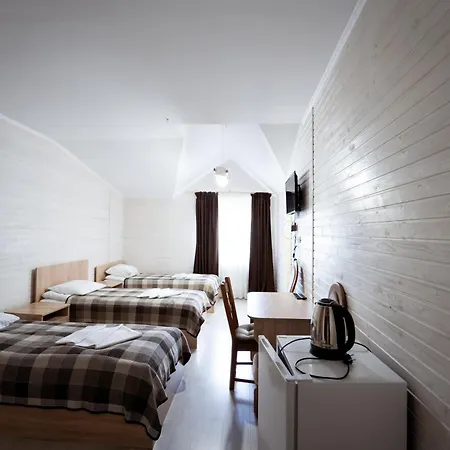 Duet Hotel *